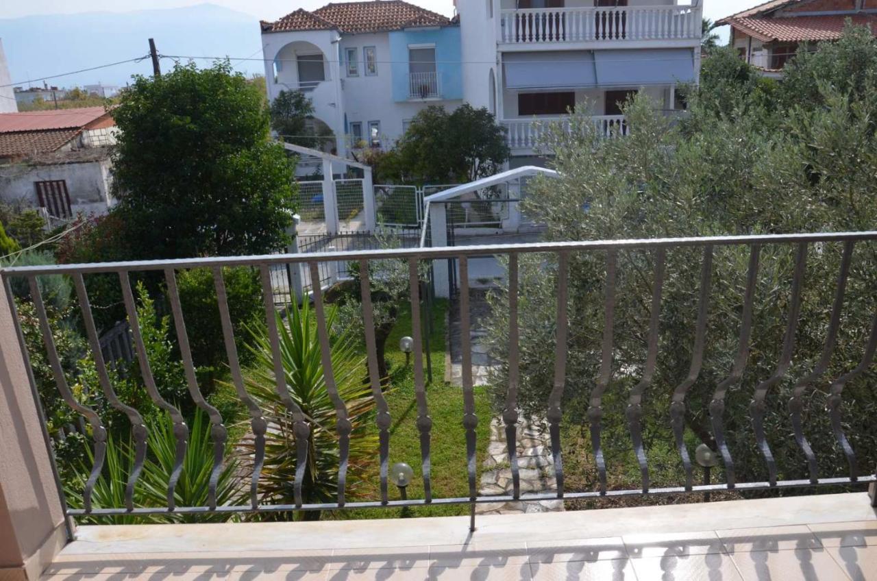 Holiday Home Near The Sea Néa Meságkala Exterior foto